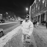  ,  Zuba, 25