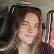  ,  Anna, 24