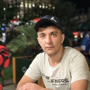  ,  Artur, 27