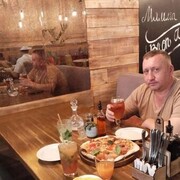  ,   Rinat, 49 ,   c 