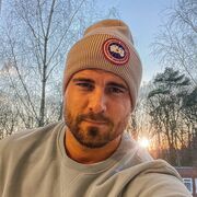  ,   Kevin, 52 ,     , c 