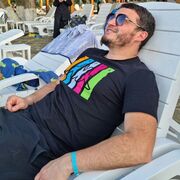  ,  Murad, 35