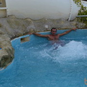  ,   Gio, 37 ,   
