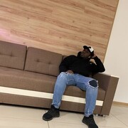  ,   Johnny, 39 ,   ,   