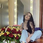  ,   Daria, 26 ,   c 