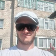  ,   Ayrat, 32 ,   ,   , c , 