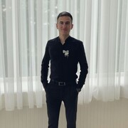  ,  Viktor, 27