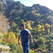  ,  Bek, 32