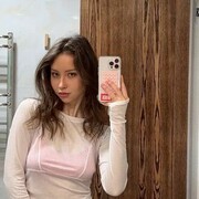 , 