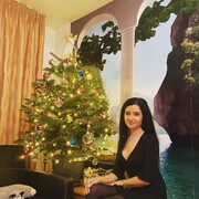  ,  Elena, 34