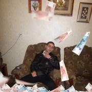  ,  Artur, 34
