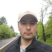  ,  Nikomu, 34