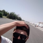  ,  Ali, 33