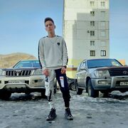  ,   Maxim, 22 ,  