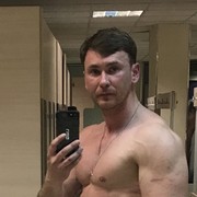  ,   Hans, 40 ,   