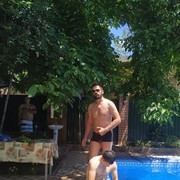  ,   Asqar, 35 ,  