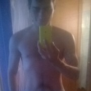  ,   Dezzyl, 32 ,   