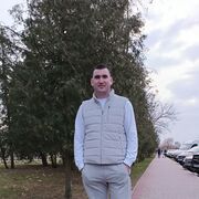  ,   Oleg, 31 ,   
