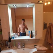  ,  Andrei, 27