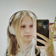 ,   Uliana, 18 ,   ,   