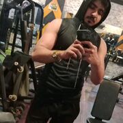 ,  Ali, 28