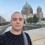  Drogen,  Den, 33