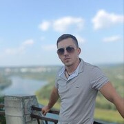  ,  Ruslan, 32