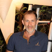 Hadera,   , 51 ,   c 