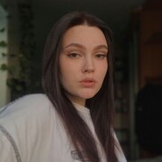  , 