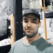  ,  Igor, 34