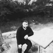  ,  Artur, 28