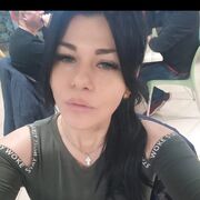  ,   Angelina, 30 ,   