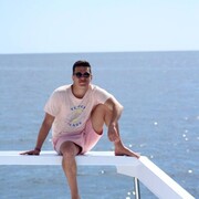  ,  Valdis, 29