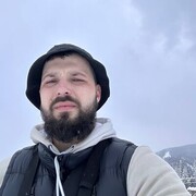  ,  Sam, 33