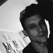  ,  Nik, 33