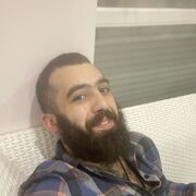  ,  Vito, 32