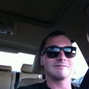  ,  Patrik, 48