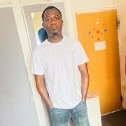  ,   Gilles, 29 ,   ,   