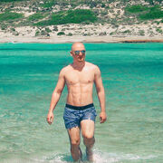  ,   Aleksander, 32 ,     , c , 
