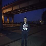  ,   Tudor, 28 ,   ,   