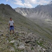  --,   , 52 ,   c 
