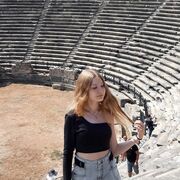  ,   Eva, 23 ,   ,   , c , 