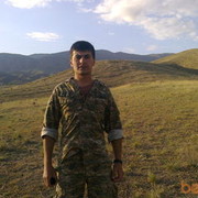  ,   Vahag, 33 ,   