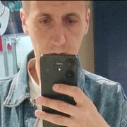  ,   Artyom, 37 ,   ,   