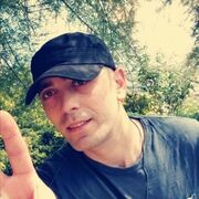  ,  Miro, 35