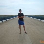  ,  Erlan, 35