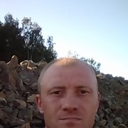  ,   Denis, 40 ,  