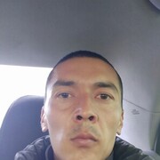  ,  Umidjon, 34