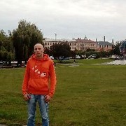  -,  Slavik, 32