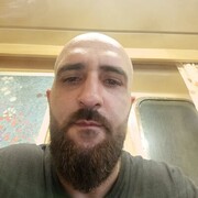  ,  Shota, 32
